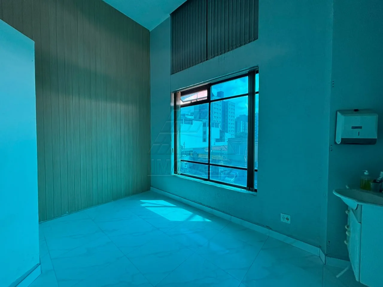 Sala Comercial / Escritorio / Consultório em Centro