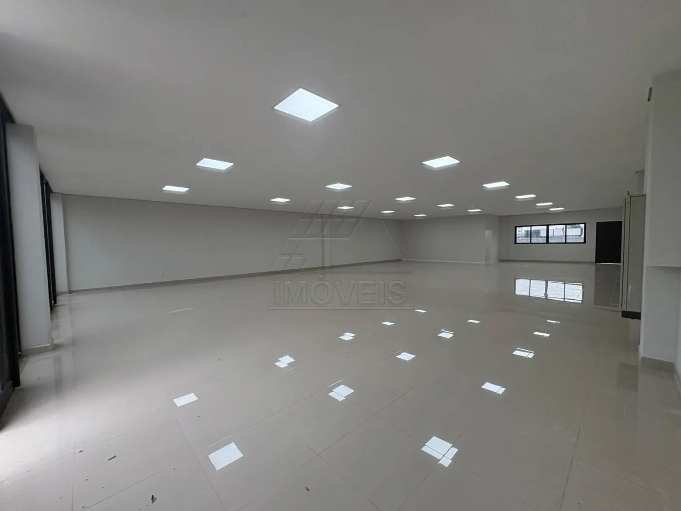 Prédio / Edifício Inteiro em Centro