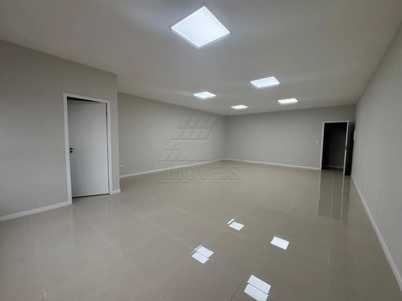 Alugar Comercial / Pr&eacute;dio em Americana R$ 55.000,00 - Foto 19