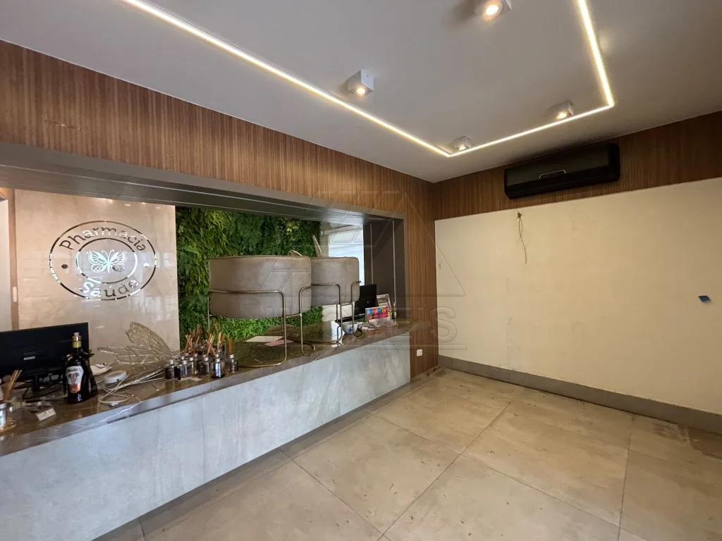 Estabelecimento Comercial em Centro