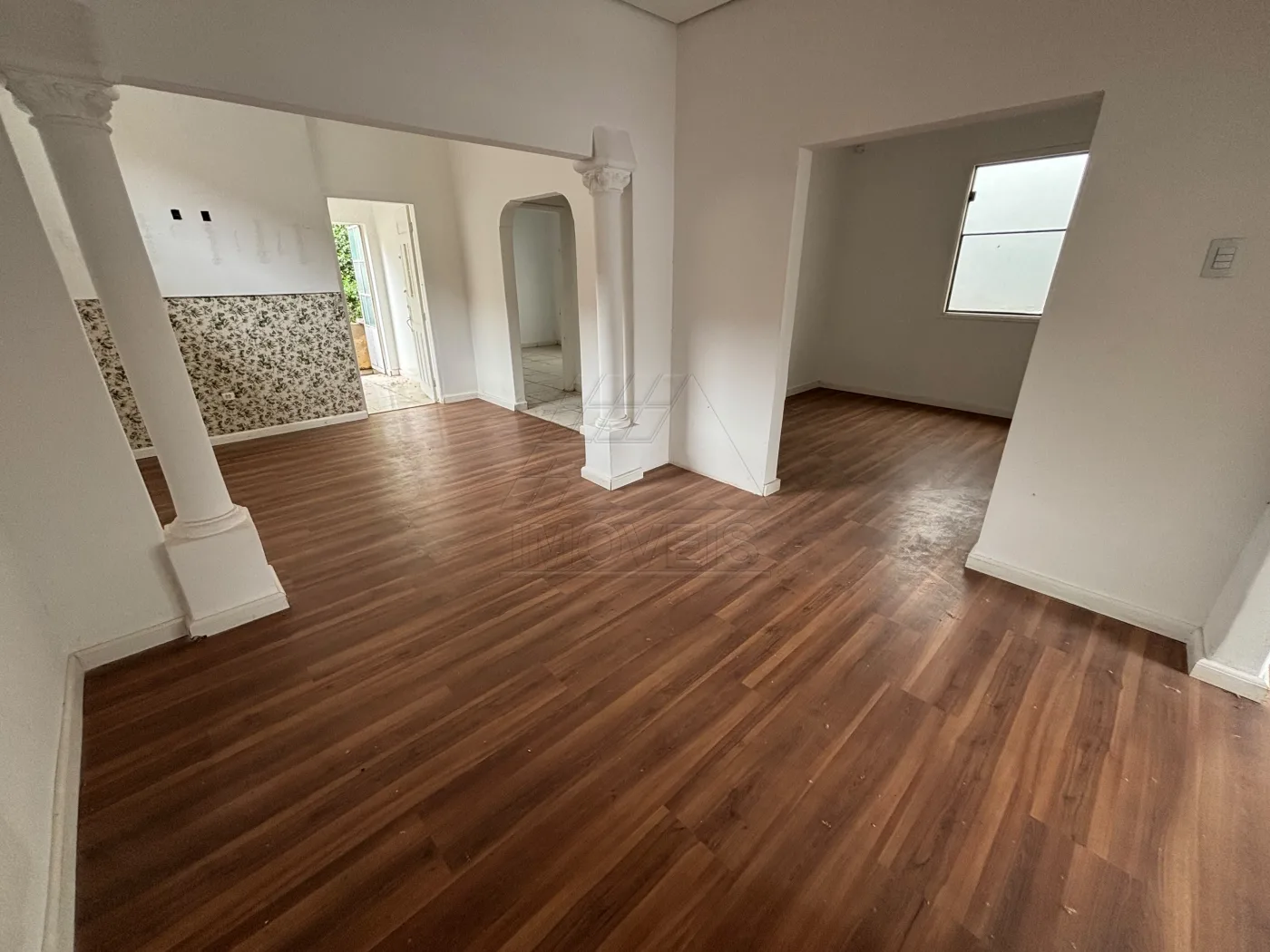 Estabelecimento Comercial em Jardim Girassol