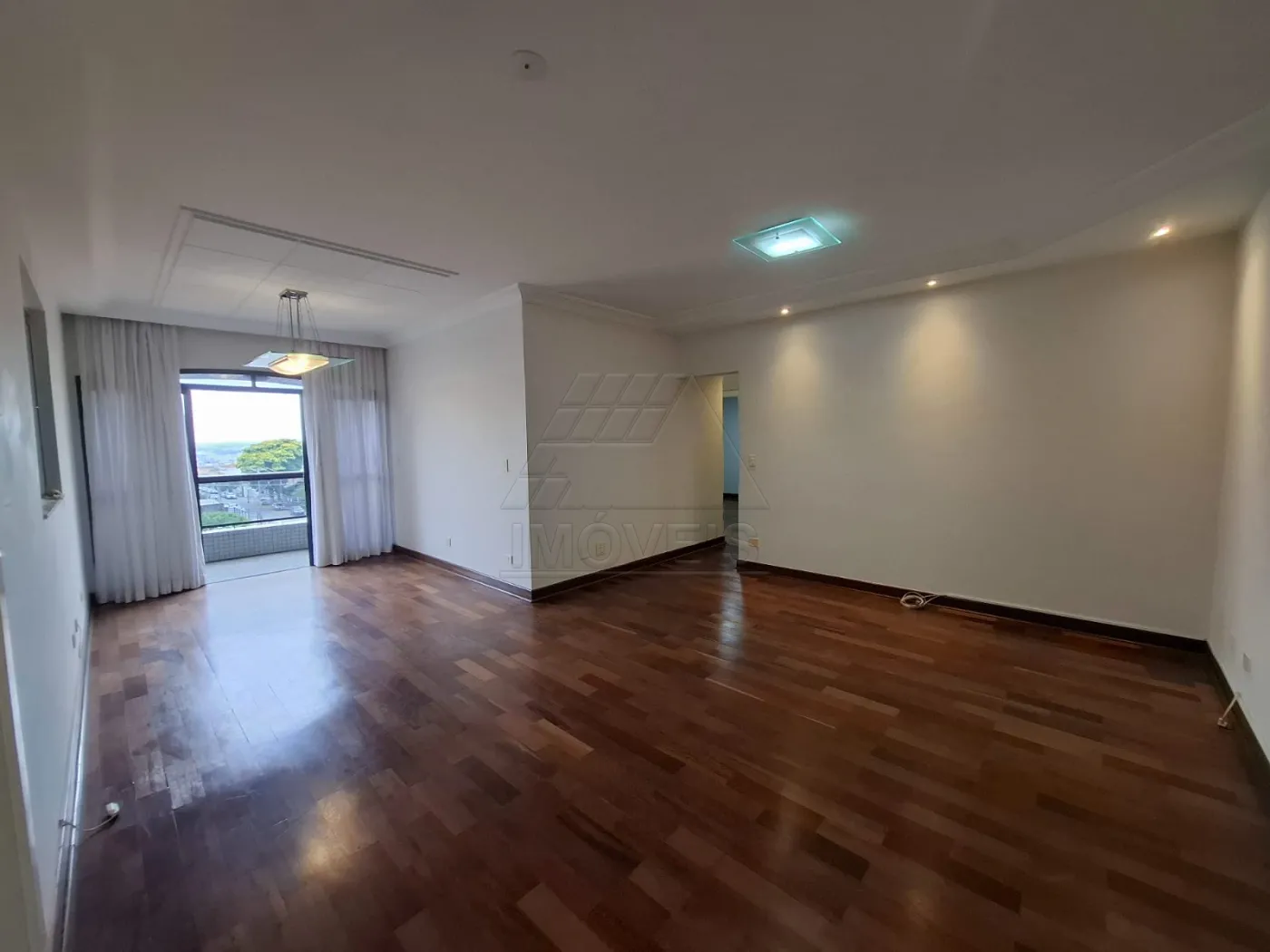 Apartamento em Vila São Pedro