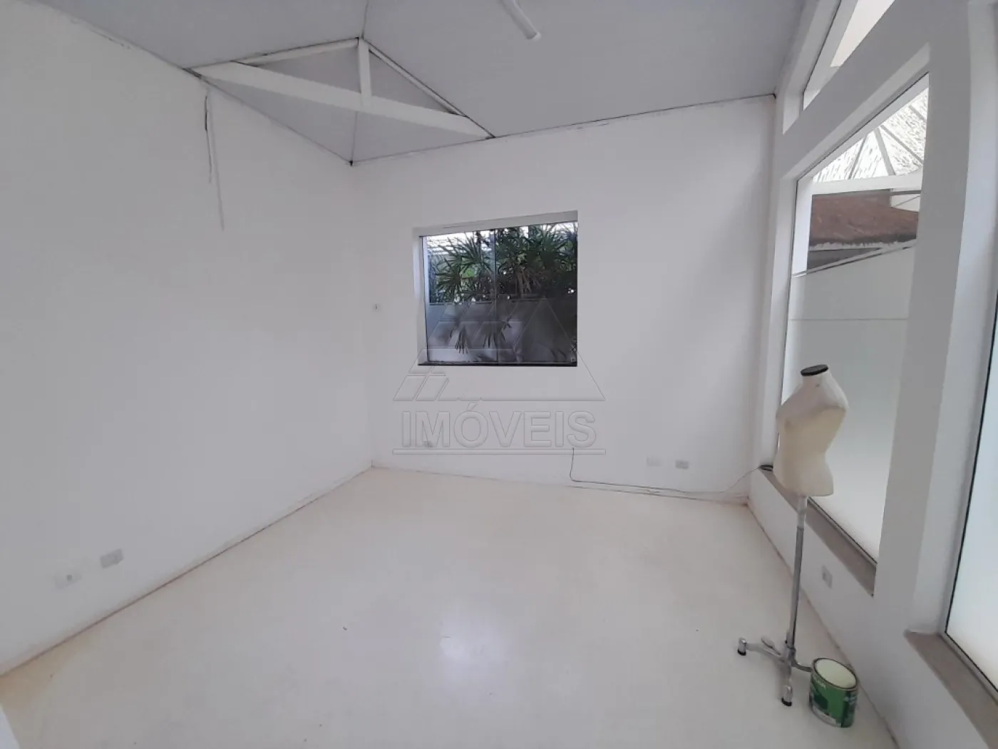 Thumbnail 5a571bf4-58bc-47eb-9bc8-f52faaf4b45c