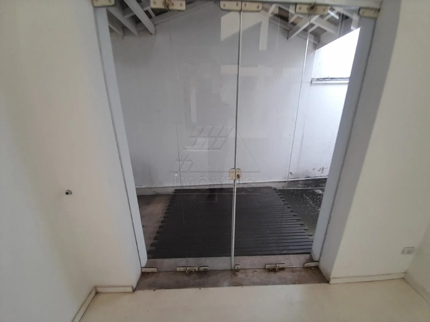 Thumbnail 46b38c96-6355-4313-9242-81f225545e79