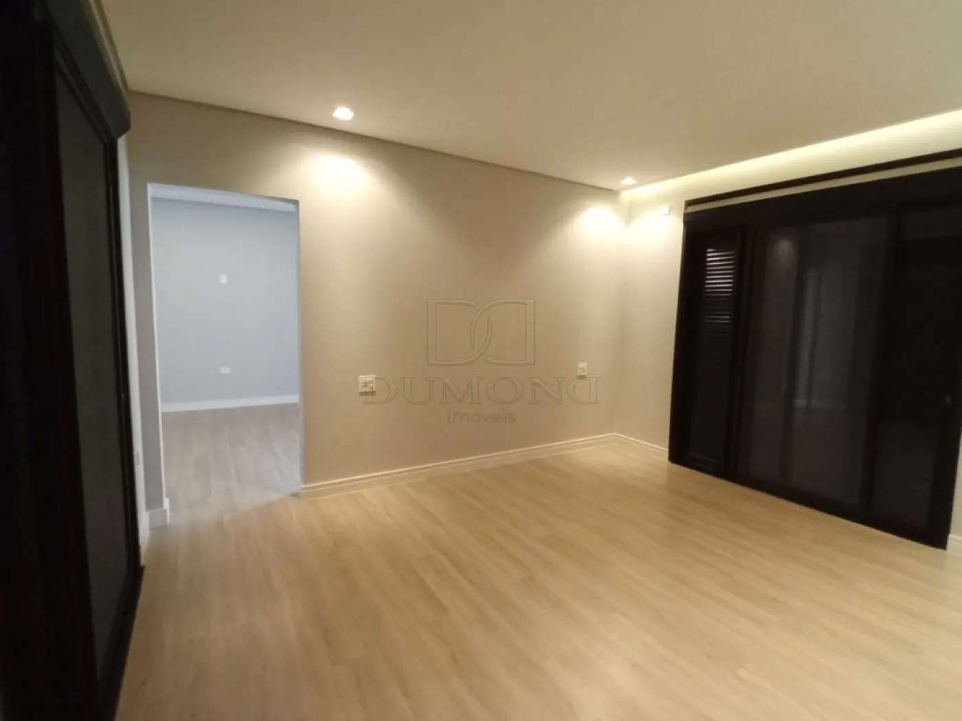 Casa com 3 dormitórios à venda com 266 m² no Condomínio Águas Claras em Foz do Iguaçu/PR