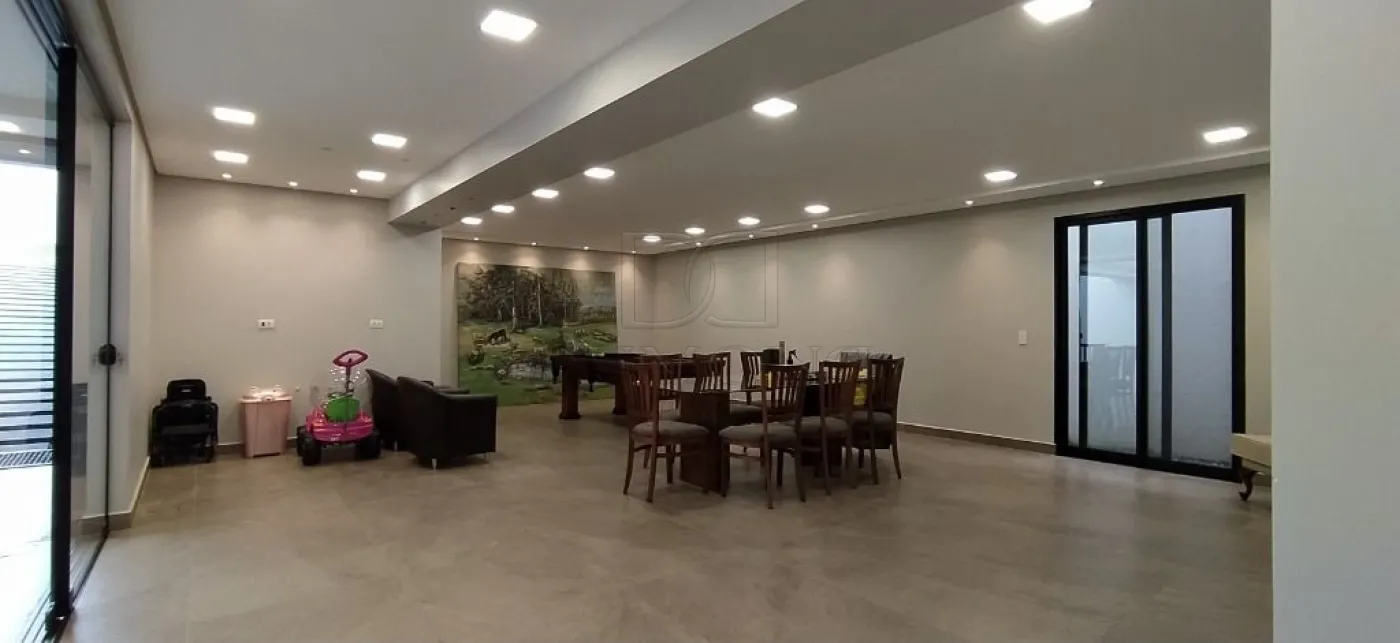 Casa em condomínio à 5 minutos do Centro - Venda R$ 2.350.000 - Aluguel R$ 11.000/mês - Condomínio Country Iguaçu
