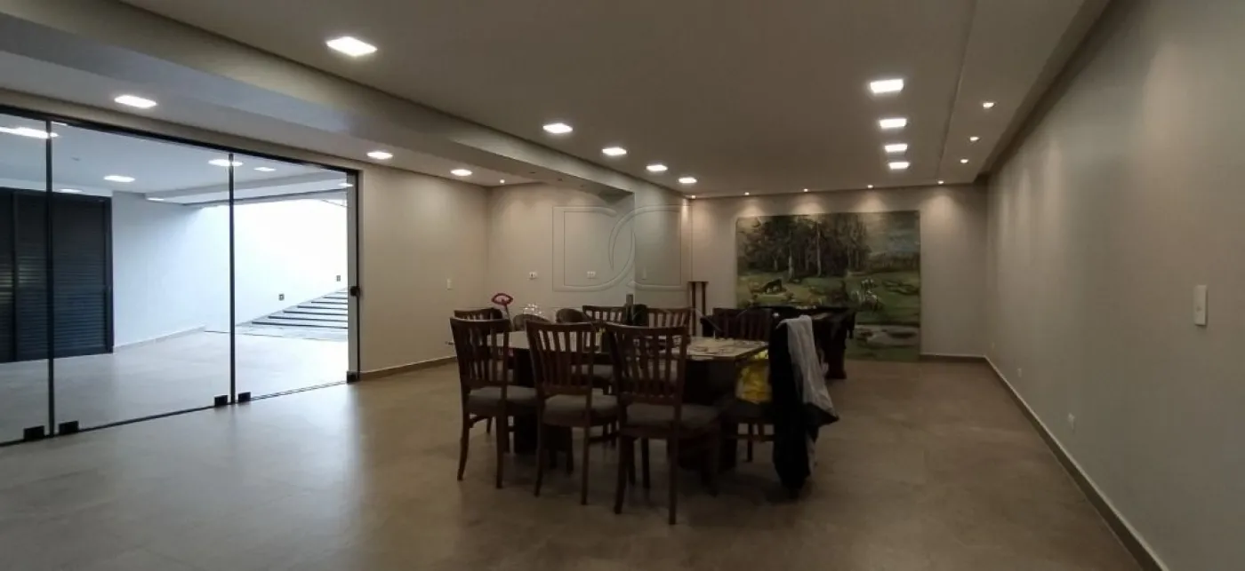 Casa em condomínio à 5 minutos do Centro - Venda R$ 2.350.000 - Aluguel R$ 11.000/mês - Condomínio Country Iguaçu
