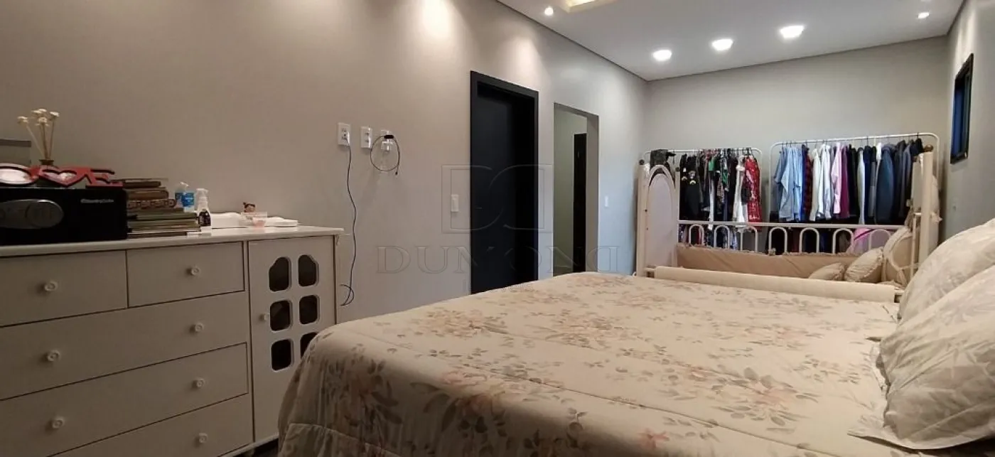 Casa em condomínio à 5 minutos do Centro - Venda R$ 2.350.000 - Aluguel R$ 11.000/mês - Condomínio Country Iguaçu