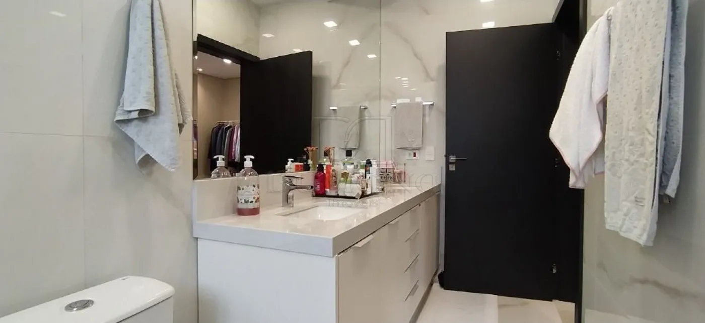 Casa em condomínio à 5 minutos do Centro - Venda R$ 2.350.000 - Aluguel R$ 11.000/mês - Condomínio Country Iguaçu