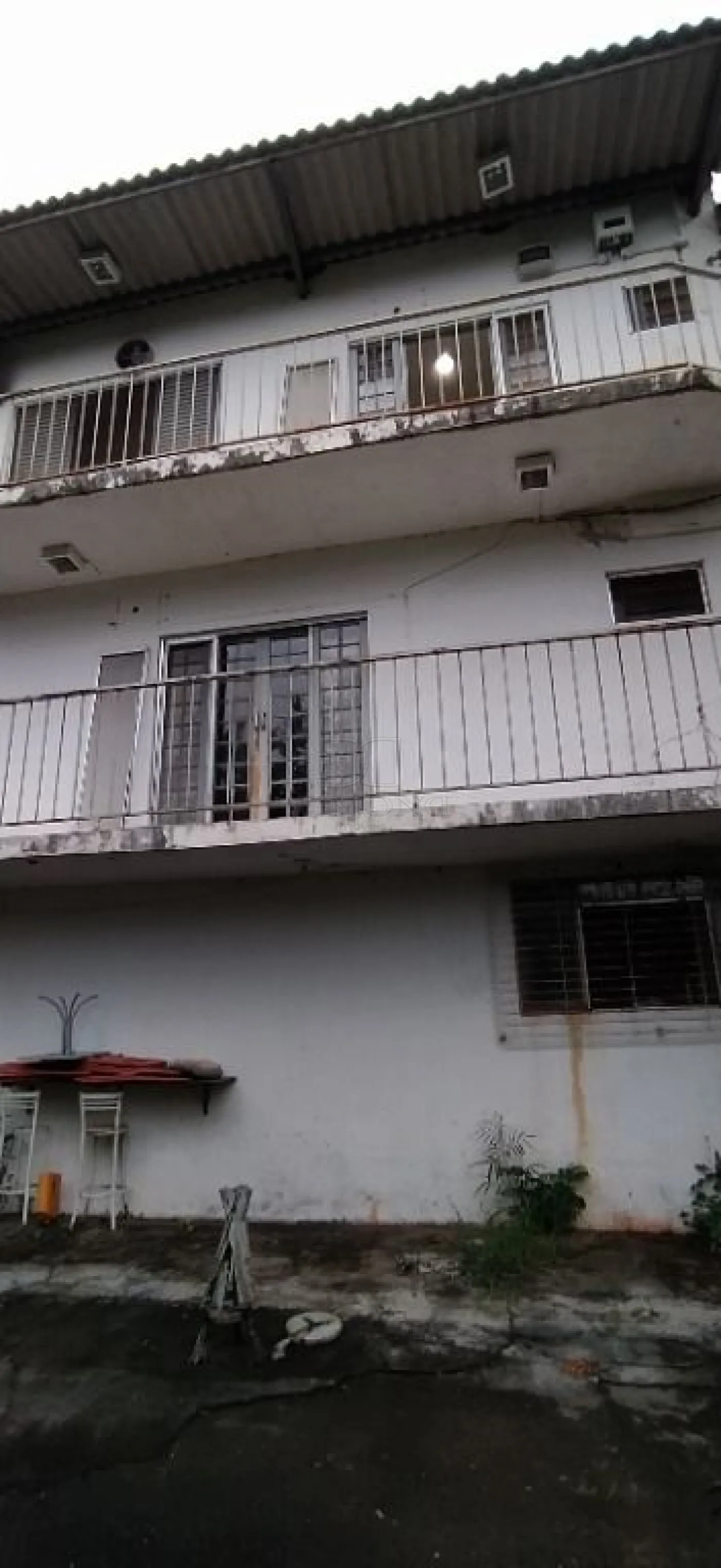 Sobrado com 2 dormitórios à venda com 280 m² no Cataratas Iate Clube em Foz do Iguaçu/PR - 188