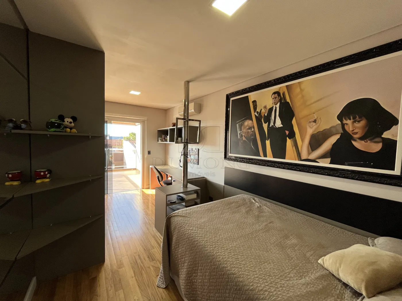 Sobrado com 3 dormitórios à venda com 220 m²  por R$ 990.000 no Jardim Panorama em Foz do Iguaçu/PR