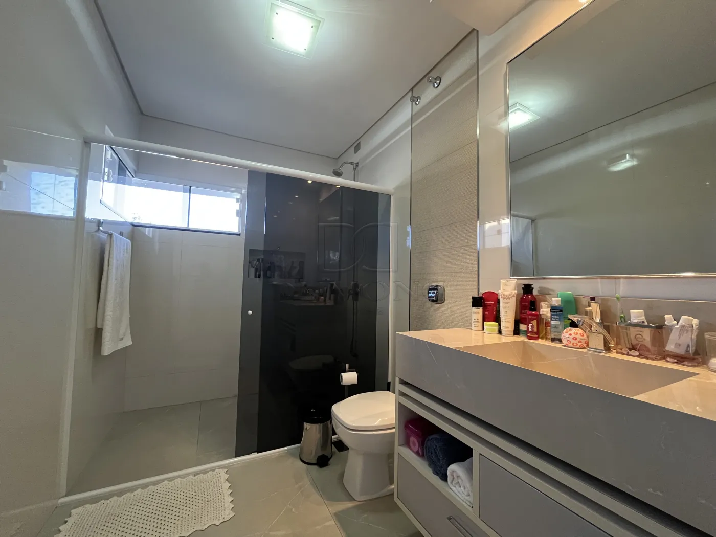 Sobrado com 3 dormitórios à venda com 220 m²  por R$ 990.000 no Jardim Panorama em Foz do Iguaçu/PR