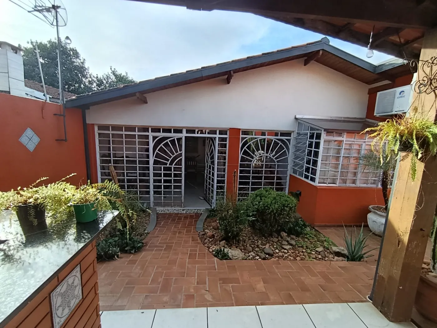 Casa com 2 dormitórios à venda com 148 m²  na Vila A em Foz do Iguaçu/PR