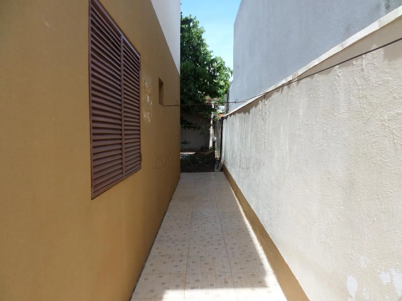 Sobrado com 4 dormitórios à venda com 165 m² por R$ 750.000 no Morumbi em Foz do Iguaçu/PR - 341