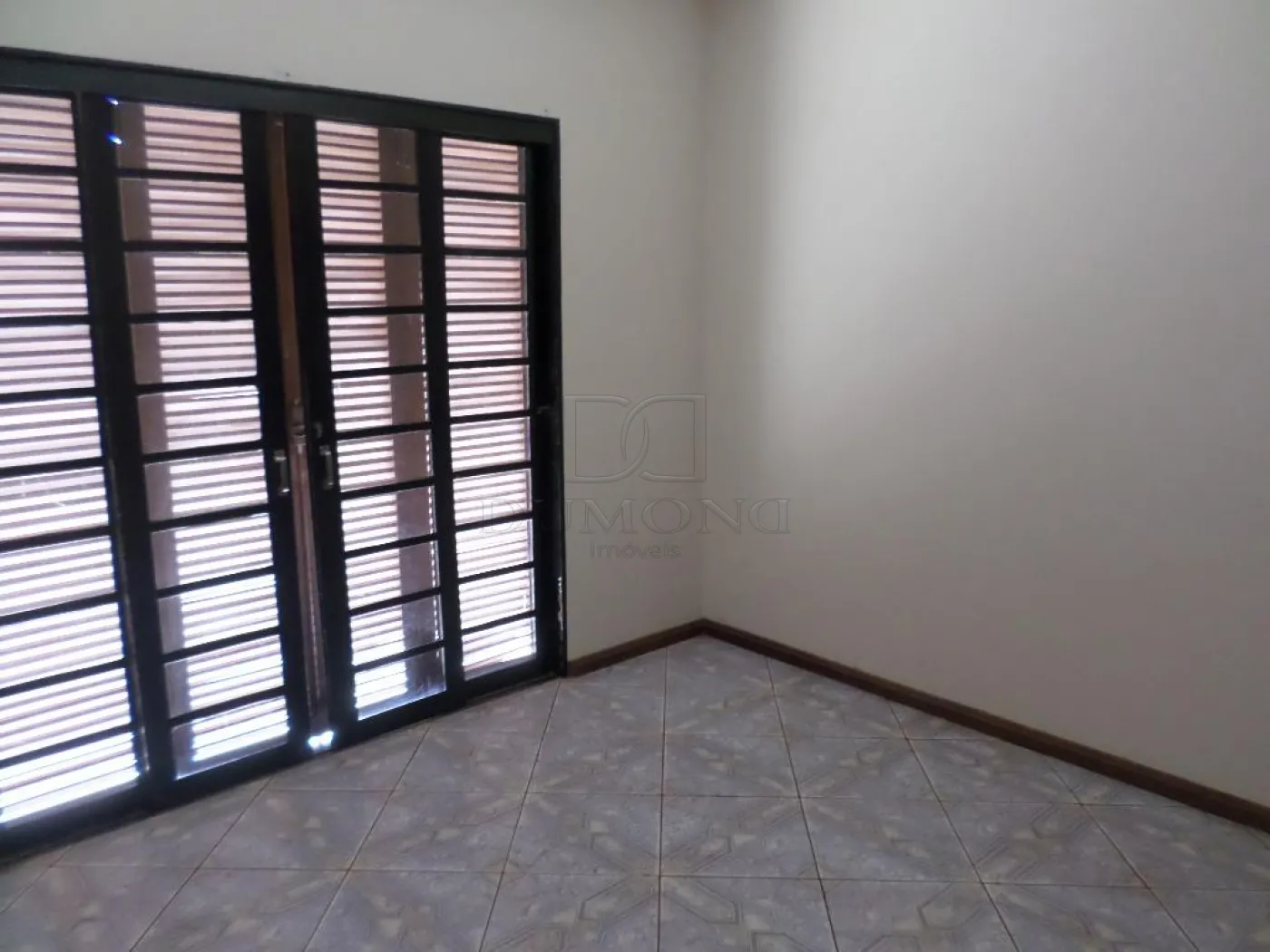 Sobrado com 4 dormitórios à venda com 165 m² por R$ 750.000 no Morumbi em Foz do Iguaçu/PR - 341