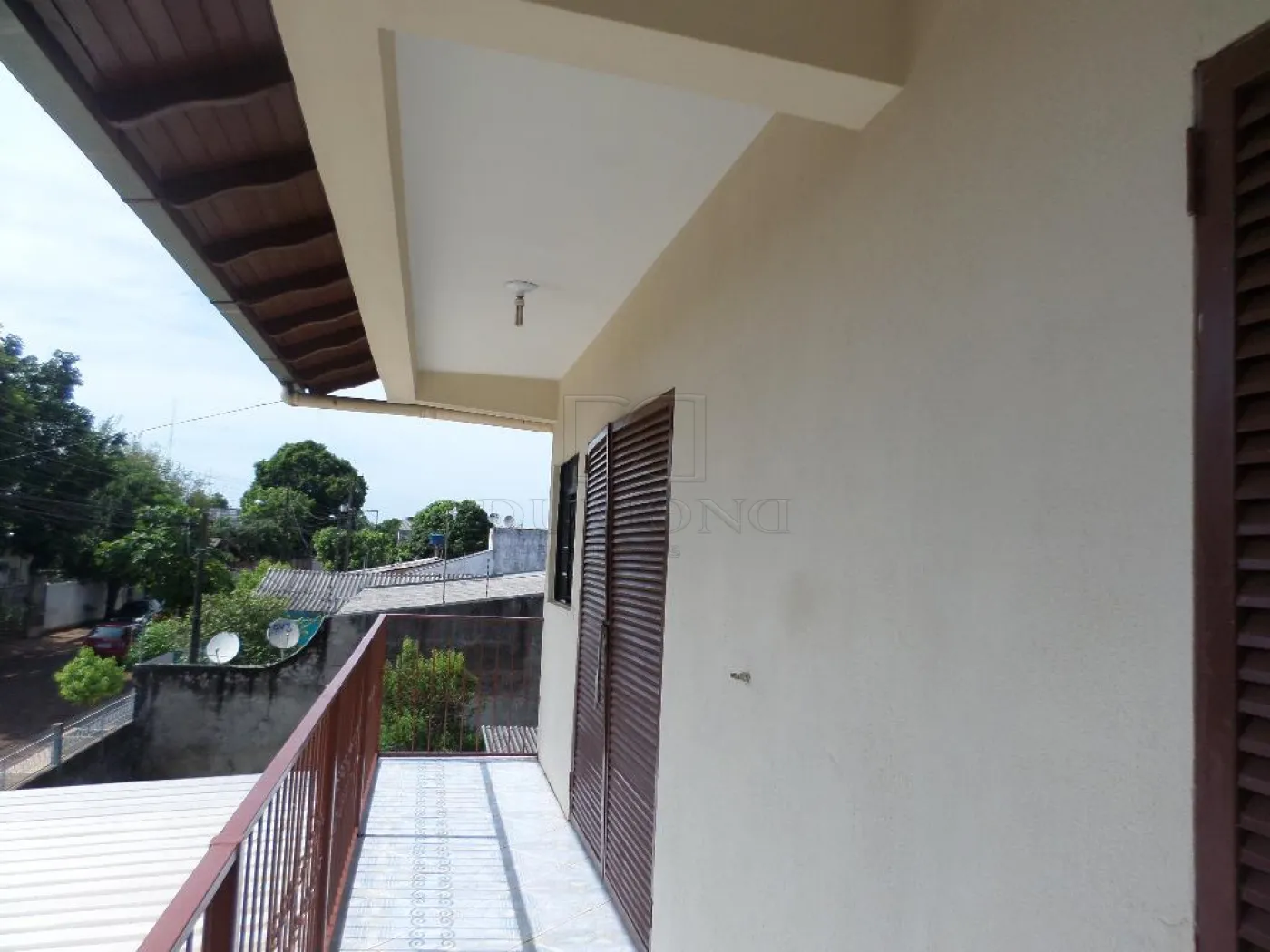 Sobrado com 4 dormitórios à venda com 165 m² por R$ 750.000 no Morumbi em Foz do Iguaçu/PR - 341