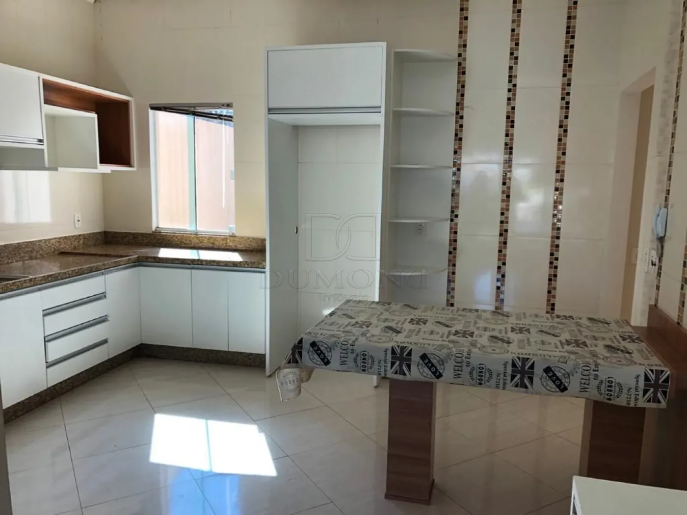 Casa com 3 dormitórios à venda com 197 m² por R$ 1.100.000 no Jardim Elisa I em Foz do Iguaçu/PR -366