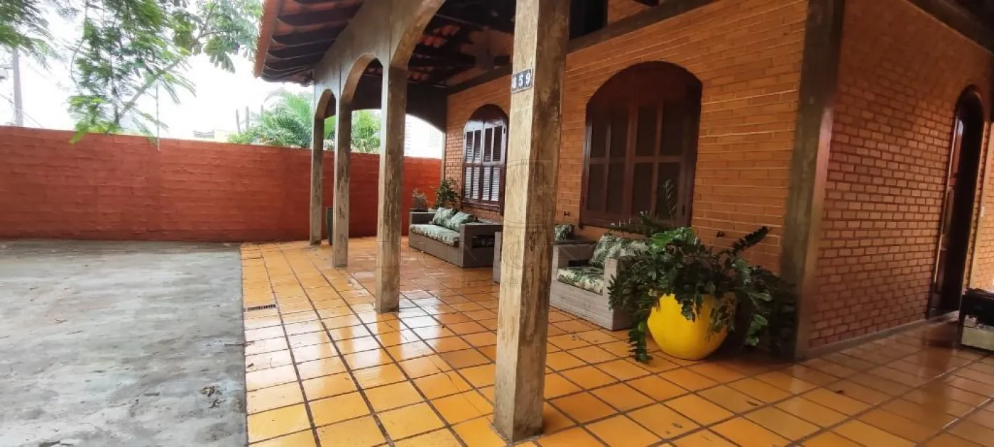 Casa com 5 dormitórios à venda com 235 m² por R$ 5.200.000 no Centro em Foz do Iguaçu/PR - 396