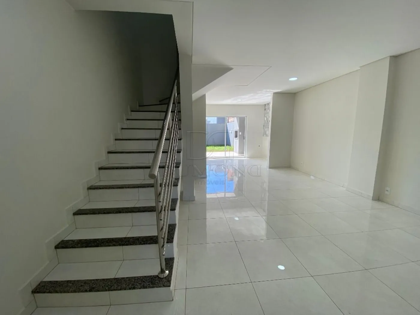 Sobrado com 3 dormitórios com 94 m² à venda no Jardim Panorama em Foz do Iguaçu/PR