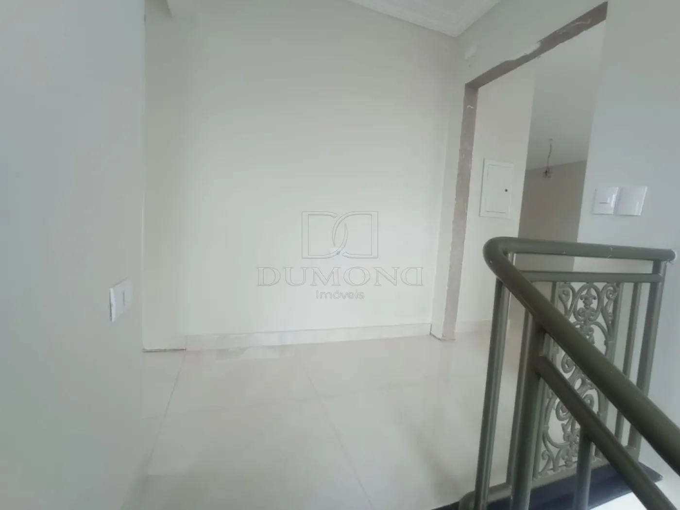 Sobrado com 5 dormitórios à venda, com 480 m²  no Jardim Ipê em Foz do Iguaçu/PR