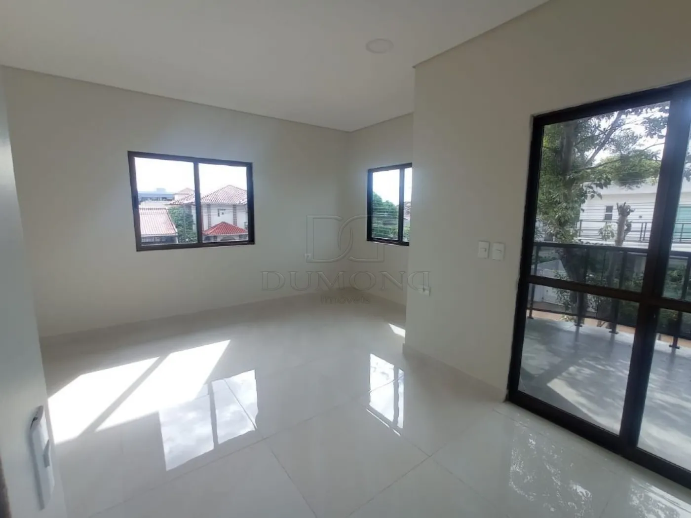 Sobrado com 5 dormitórios à venda, com 480 m²  no Jardim Ipê em Foz do Iguaçu/PR