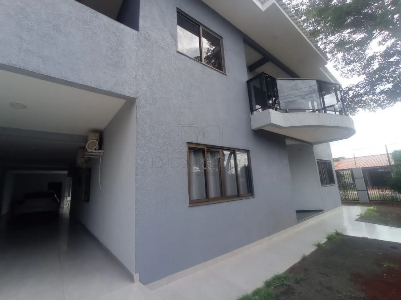 Sobrado com 5 dormitórios à venda, com 480 m²  no Jardim Ipê em Foz do Iguaçu/PR