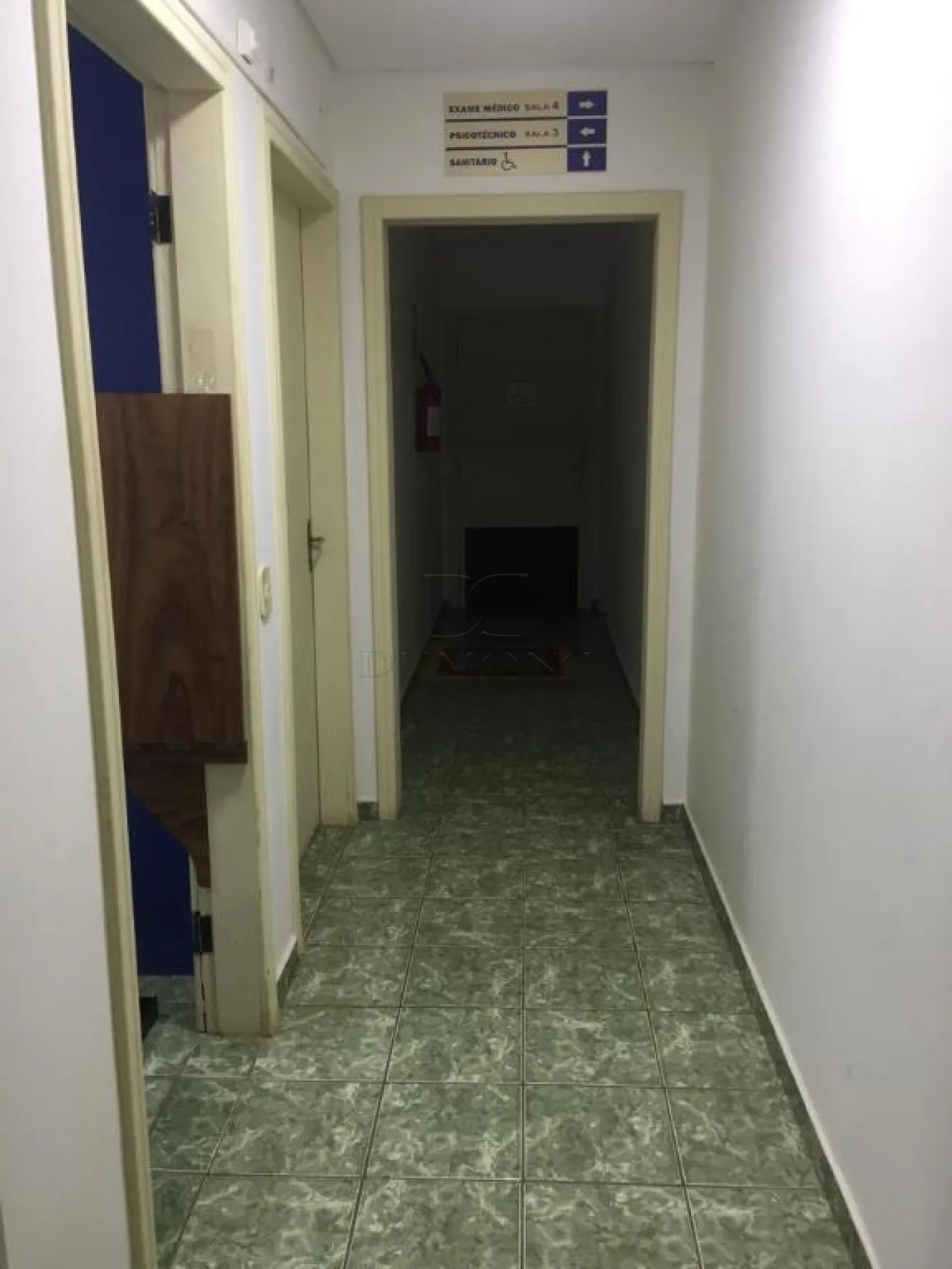 Ótima Casa Comercial com 273 m² para locação no Centro de Foz do Iguaçu !