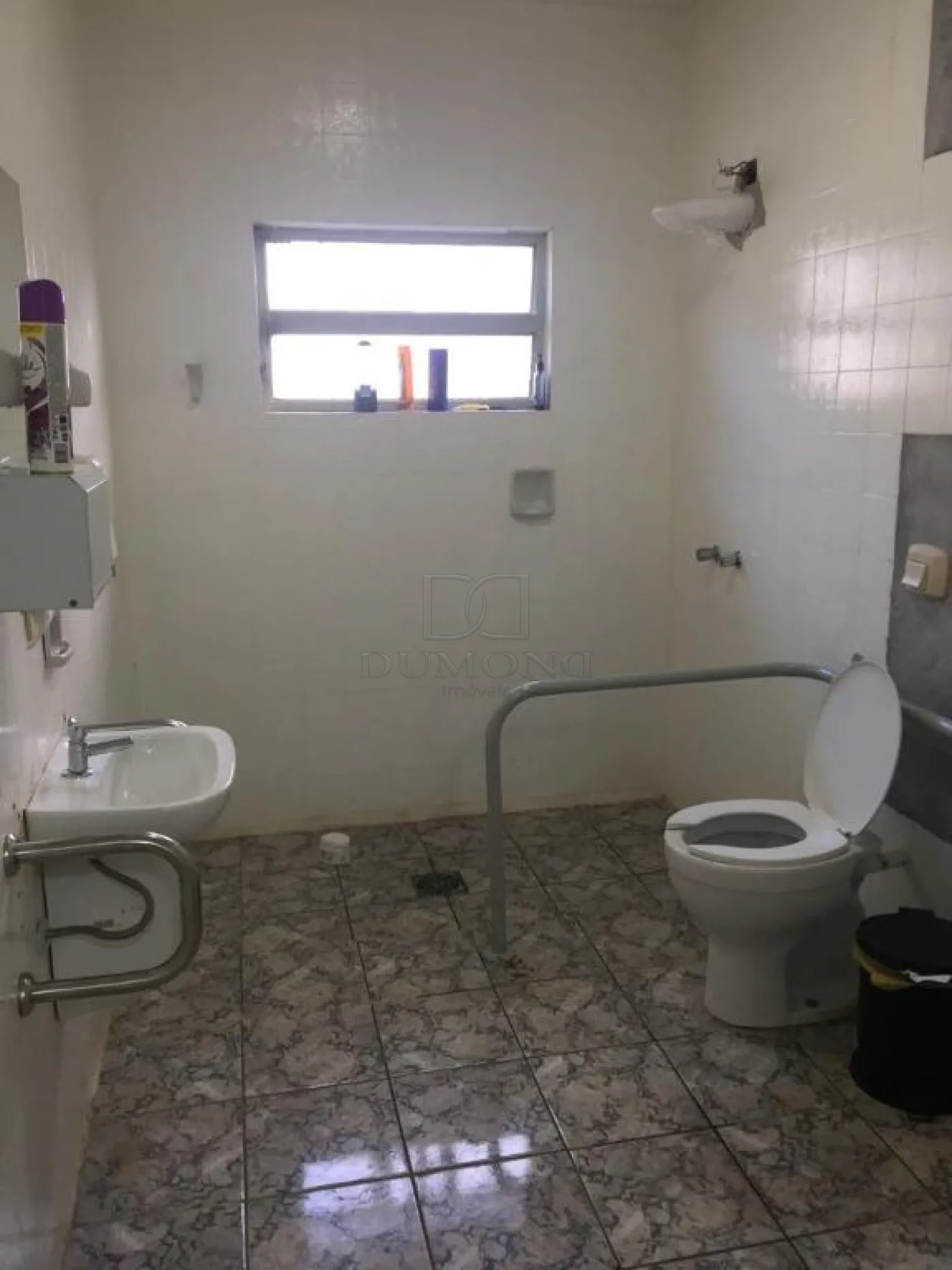 Ótima Casa Comercial com 273 m² para locação no Centro de Foz do Iguaçu !