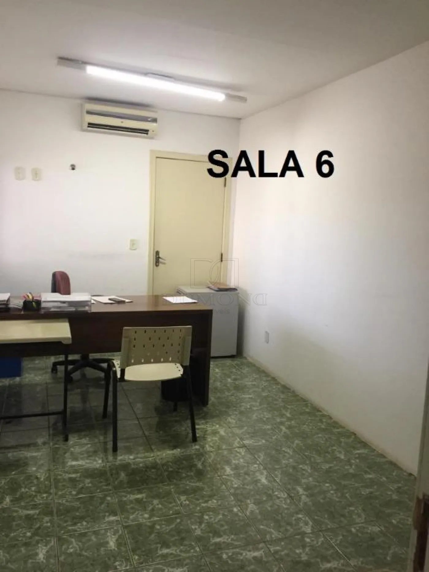 Ótima Casa Comercial com 273 m² para locação no Centro de Foz do Iguaçu !