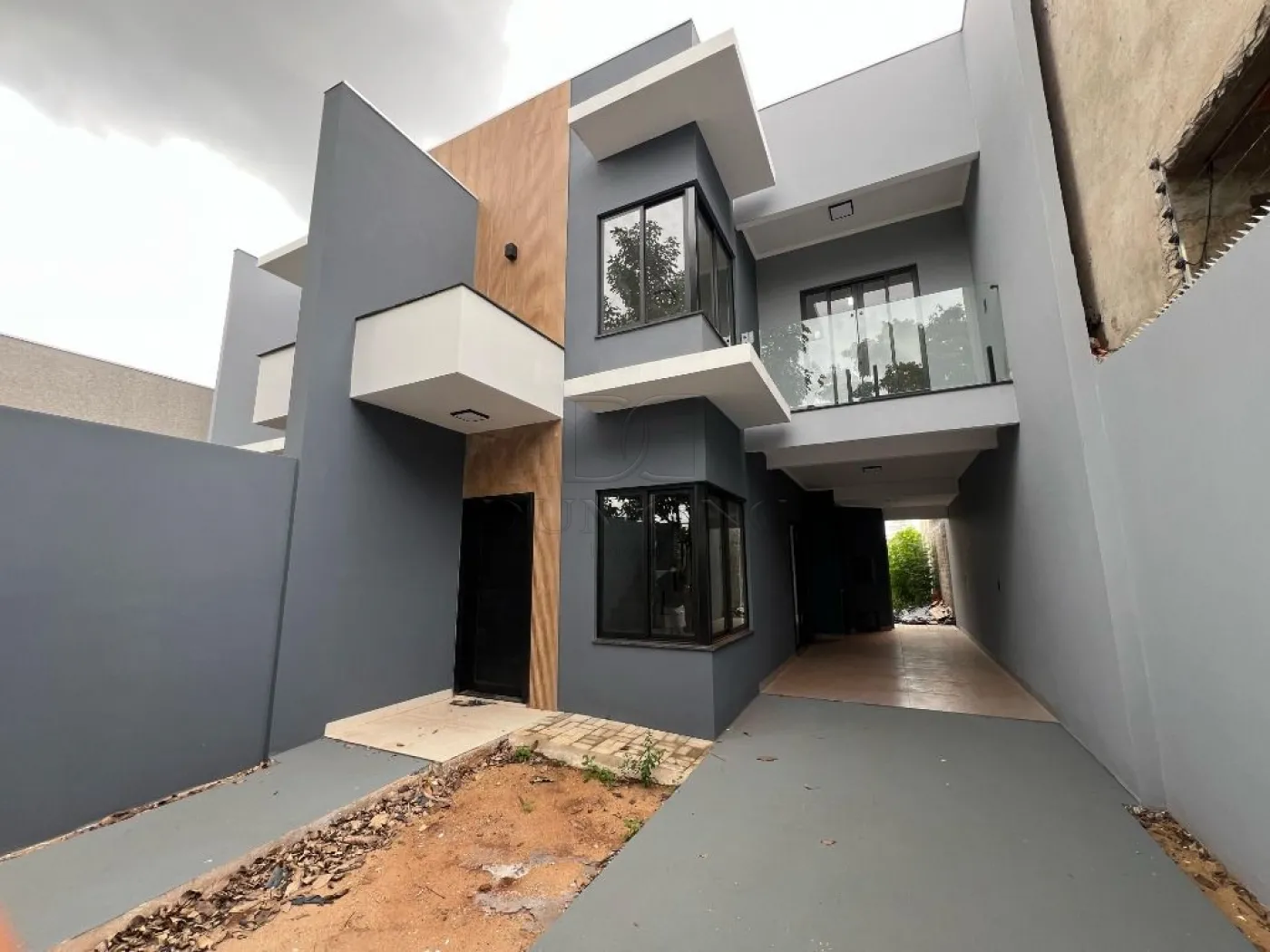 Sobrado com 3 dormitórios à venda com 128 m² no Jardim Eliza II em Foz do Iguaçu/PR - 138