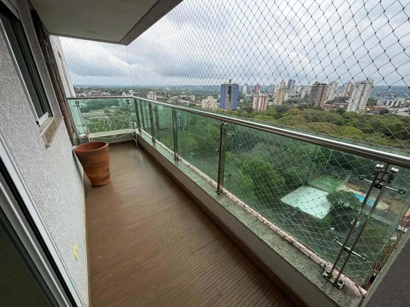 APARTAMENTO DUPLEX DE ALTO PADRÃO À VENDA E LOCAÇÃO NO EDIFÍCIO BELLA VITA EM FOZ DO IGUAÇU/PR