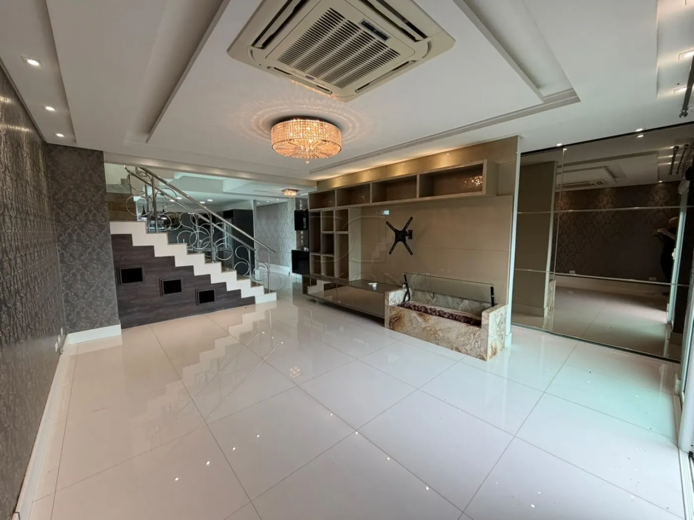 APARTAMENTO DUPLEX DE ALTO PADRÃO À VENDA E LOCAÇÃO NO EDIFÍCIO BELLA VITA EM FOZ DO IGUAÇU/PR