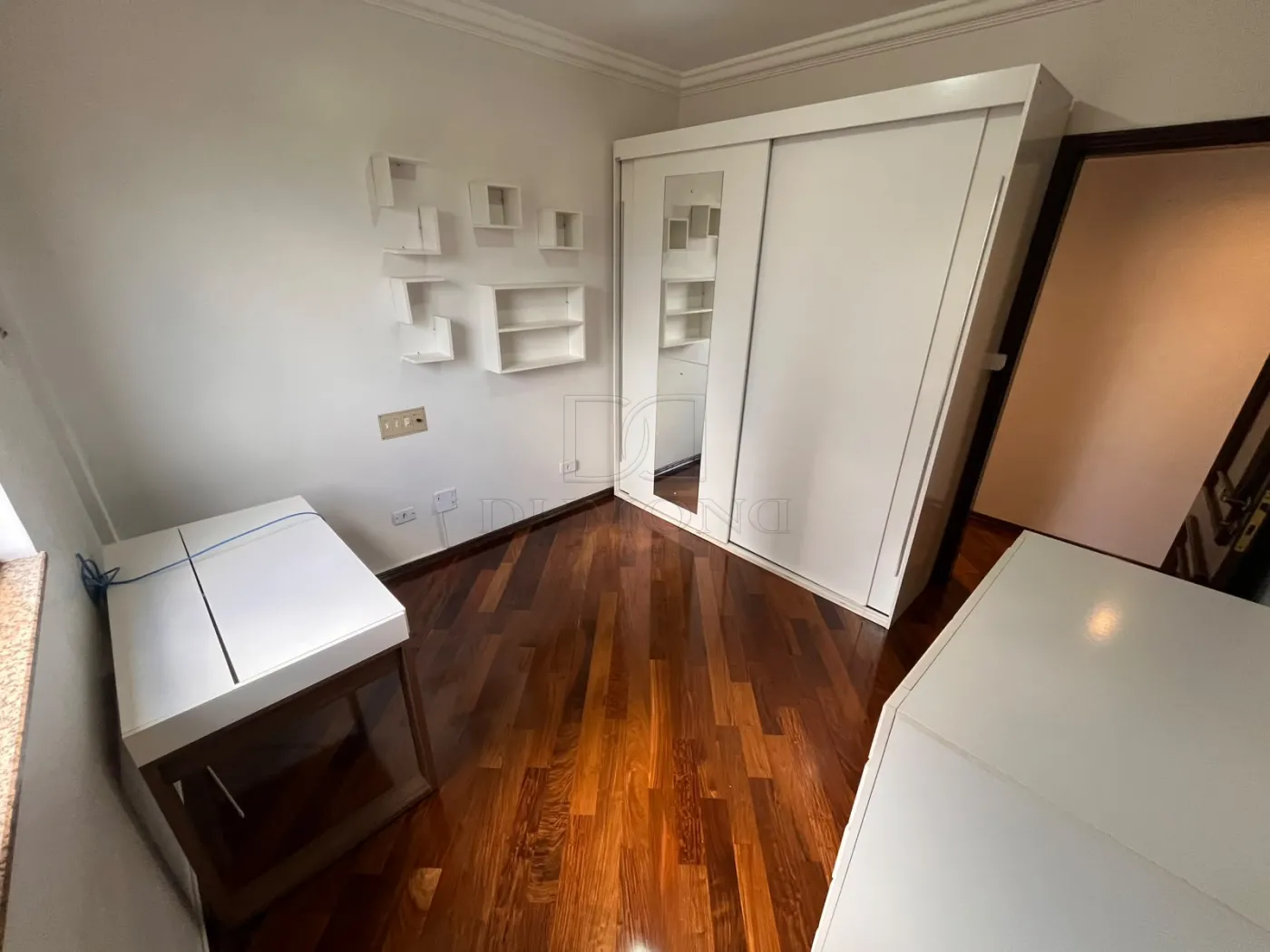 Apartamento com 3 dormitórios no Condomínio Residencial Rio negro em Foz do Iguaçu/PR