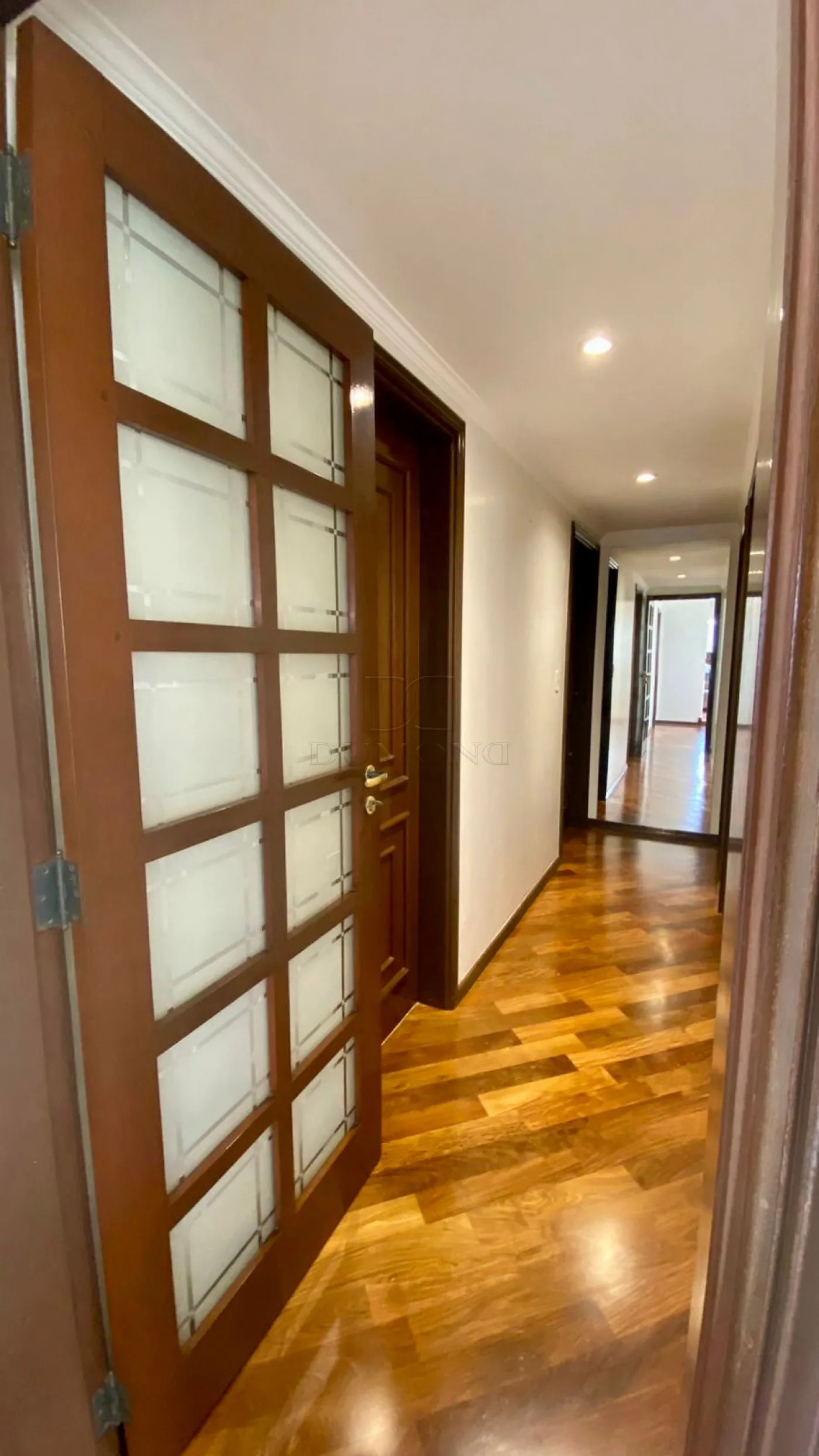 Apartamento com 3 dormitórios no Condomínio Residencial Rio negro em Foz do Iguaçu/PR