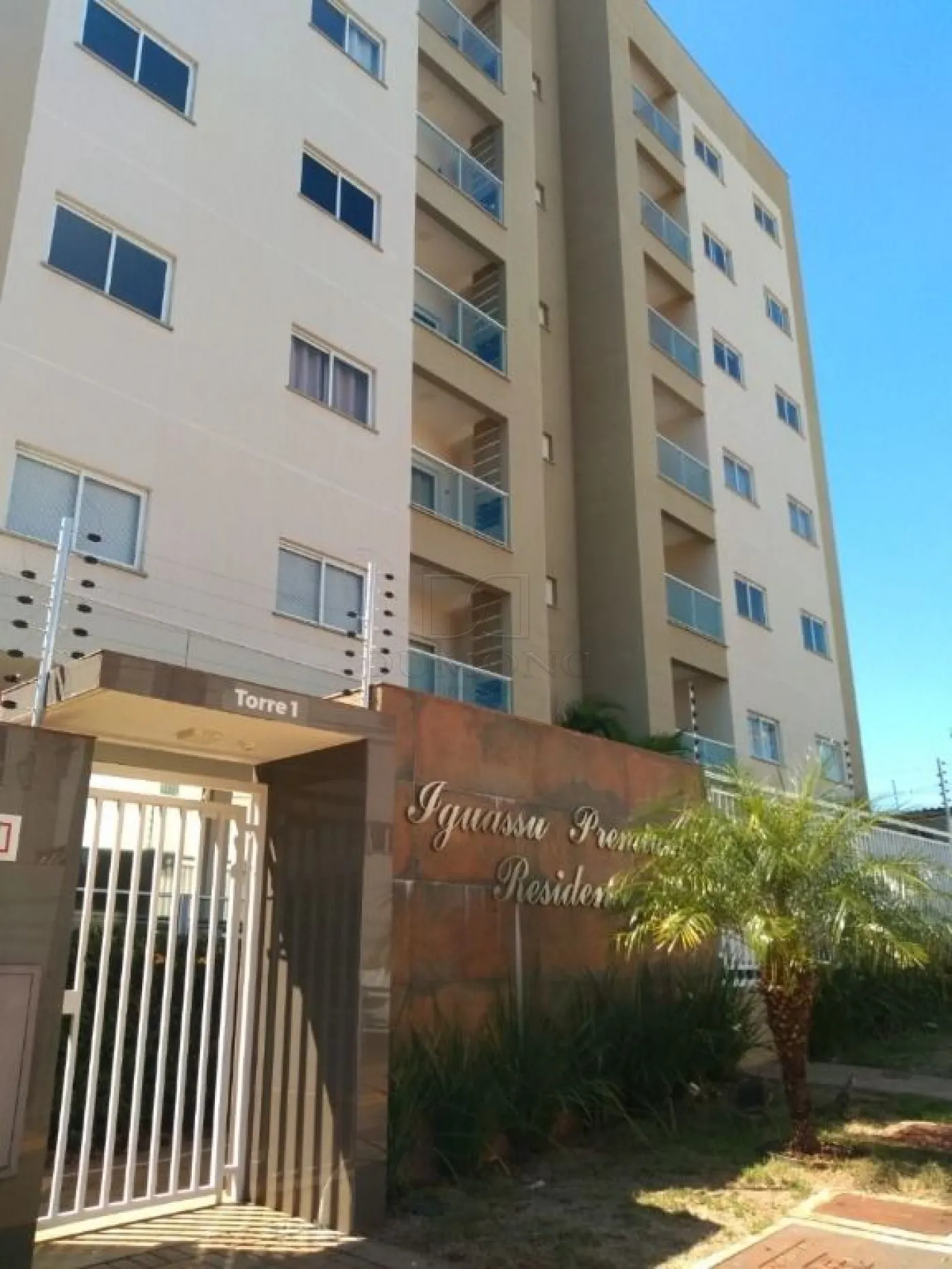 Apartamento com 3 dormitórios à venda com 74 m² por R$ 620.000 no Iguassu Premium Residence em Foz do Iguaçu/PR