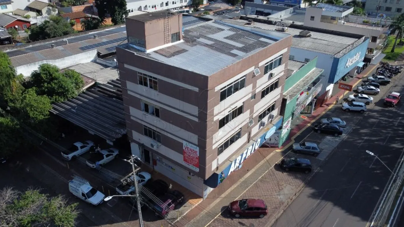 VENDE-SE PRÉDIO NO CENTRO DE FOZ DO IGUAÇU-PR