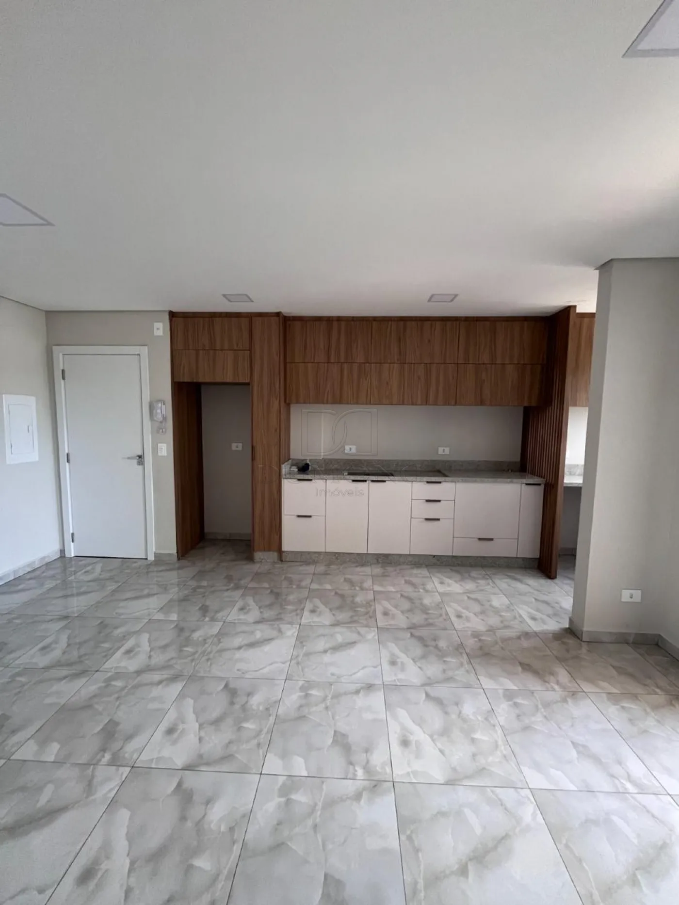 Apartamento Semi mobiliado com 2 dormitórios à venda no Edifício Ferrara em Foz do Iguaçu/PR