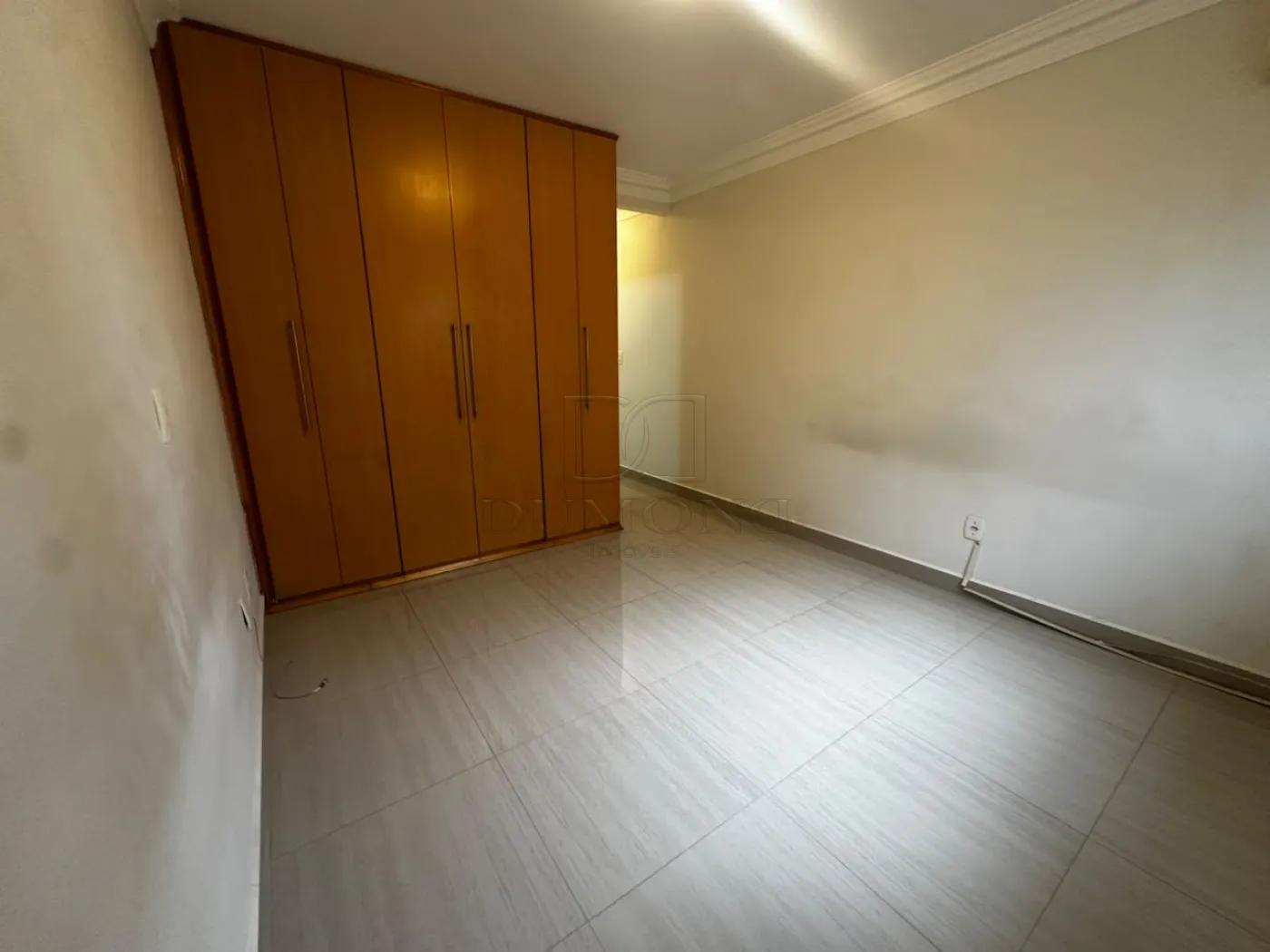 Apartamento com 2 dormitórios, sendo 1 suíte, no Edifício Ana Elisa em Foz do Iguaçu/PR