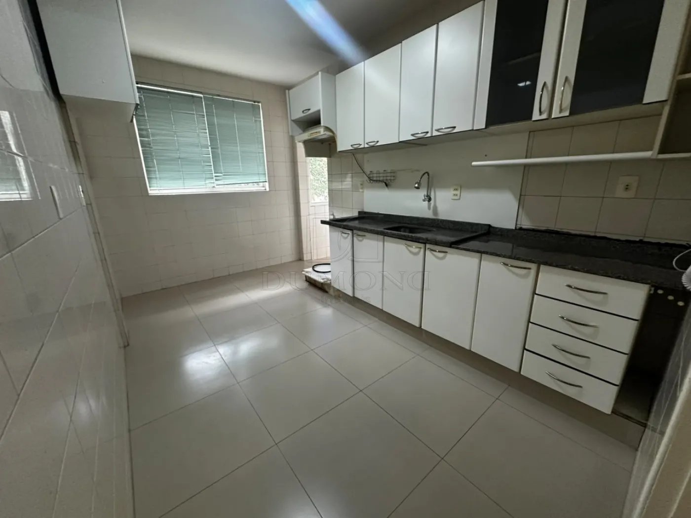 Apartamento com 2 dormitórios, sendo 1 suíte, no Edifício Ana Elisa em Foz do Iguaçu/PR