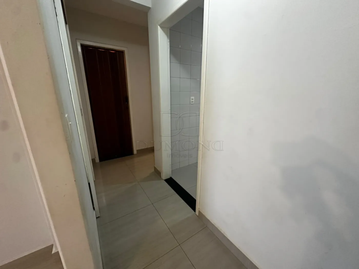 Apartamento com 2 dormitórios, sendo 1 suíte, no Edifício Ana Elisa em Foz do Iguaçu/PR