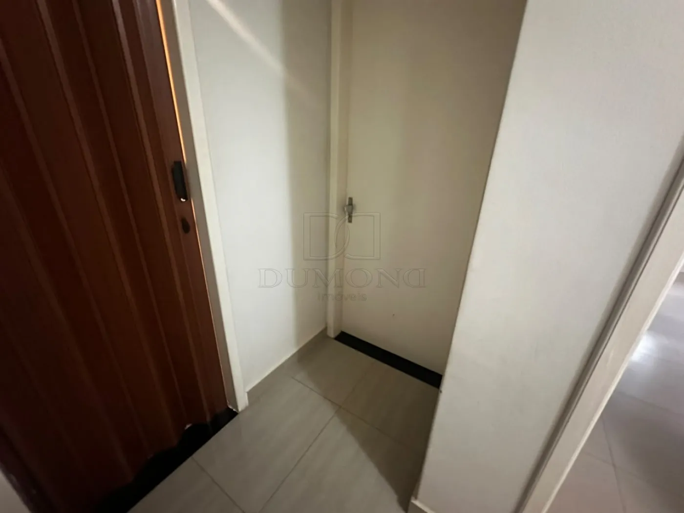 Apartamento com 2 dormitórios, sendo 1 suíte, no Edifício Ana Elisa em Foz do Iguaçu/PR