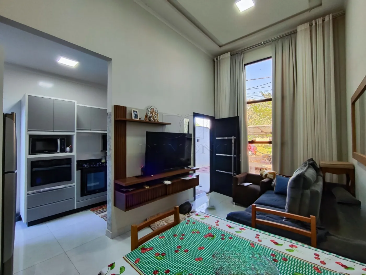 Casa com 3 dormitórios à venda com 92 m² por R$ 620.000 no Vila Floratta em Foz do Iguaçu/PR - 619