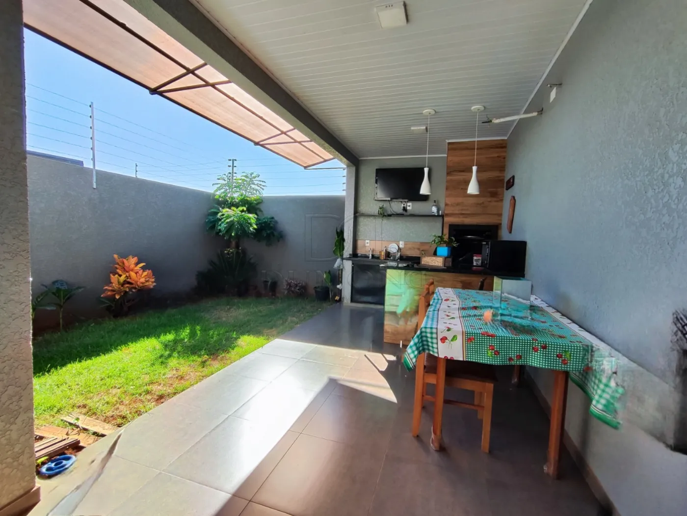 Casa com 3 dormitórios à venda com 92 m² por R$ 620.000 no Vila Floratta em Foz do Iguaçu/PR - 619