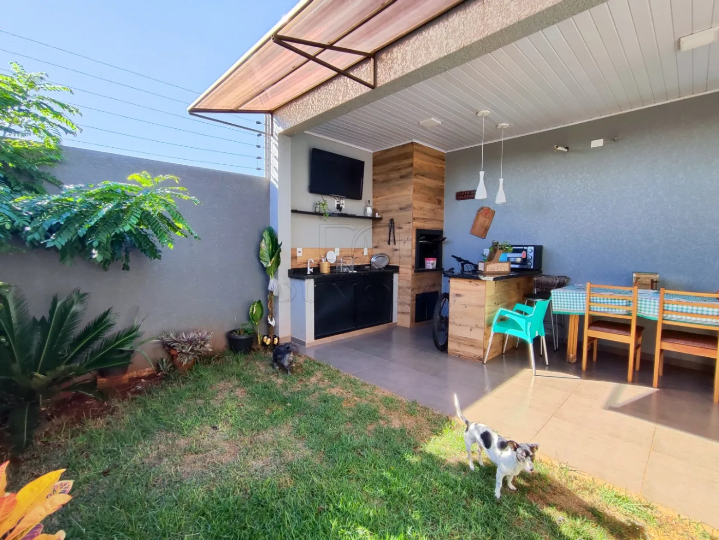 Casa com 3 dormitórios à venda com 92 m² por R$ 620.000 no Vila Floratta em Foz do Iguaçu/PR - 619