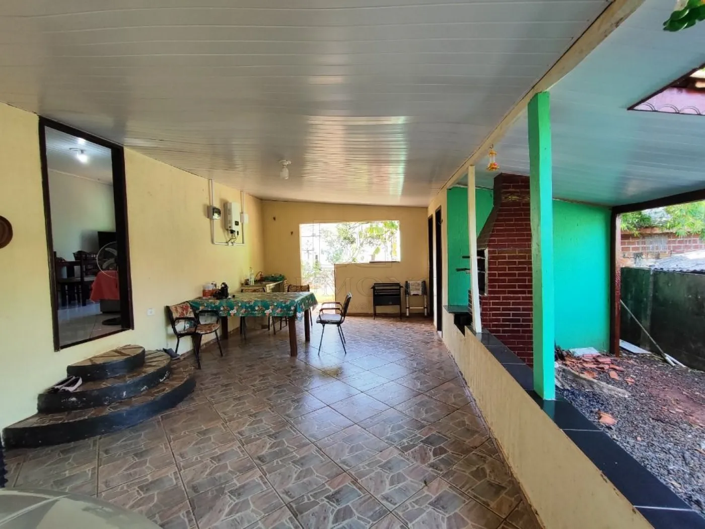Imóvel amplo e funcional, ideal para quem busca conforto, espaço externo e ótima estrutura, com excelente aproveitamento do terreno.