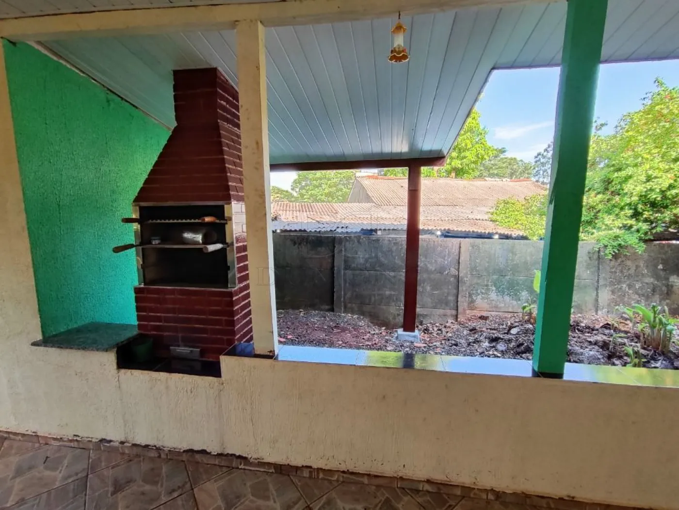 Imóvel amplo e funcional, ideal para quem busca conforto, espaço externo e ótima estrutura, com excelente aproveitamento do terreno.