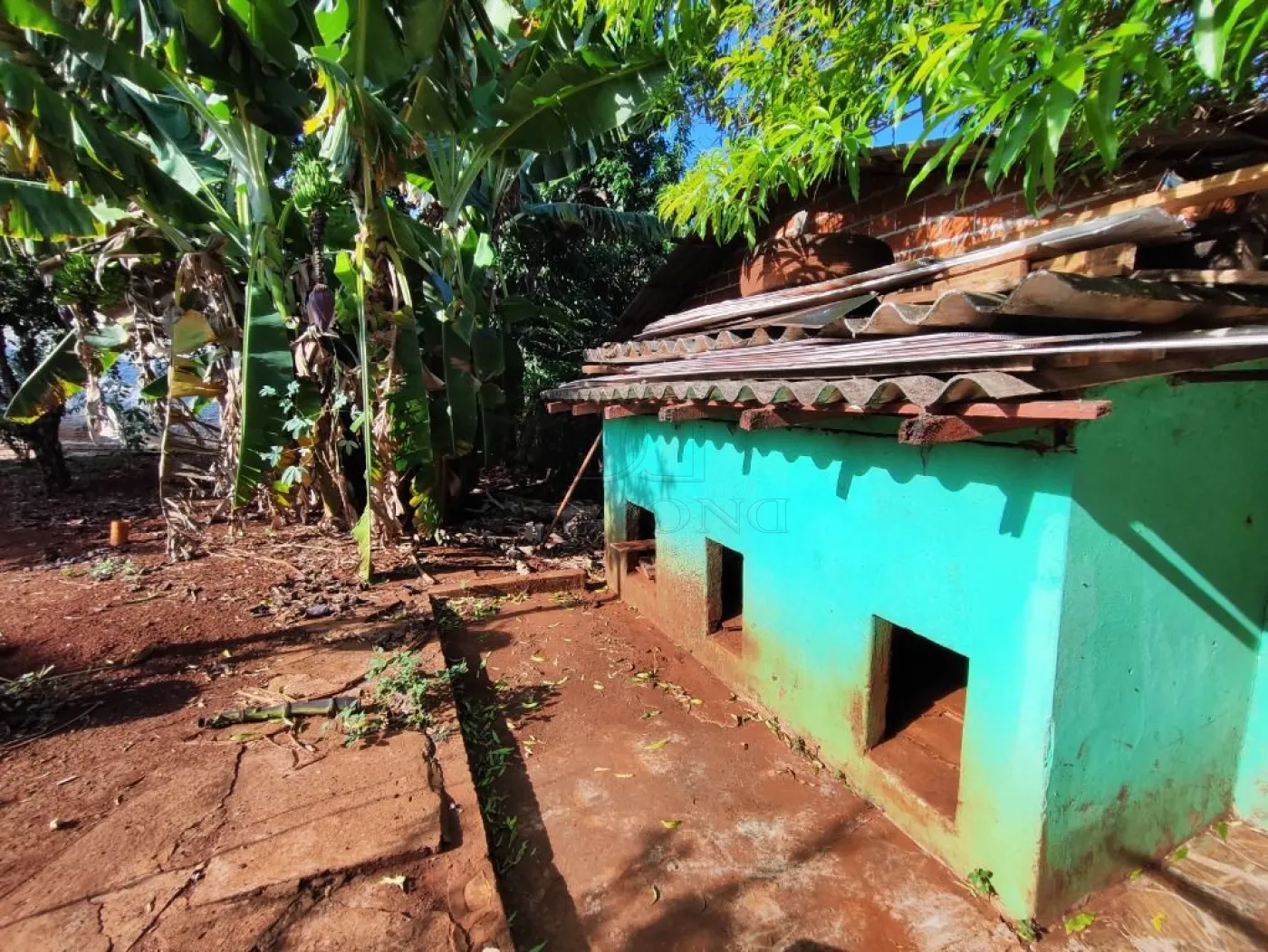 Imóvel amplo e funcional, ideal para quem busca conforto, espaço externo e ótima estrutura, com excelente aproveitamento do terreno.