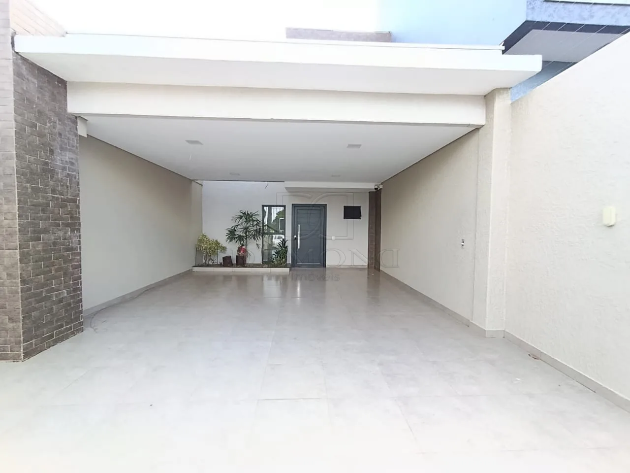 Alugar Casa / Sobrado em Foz do Igua&ccedil;u R$ 3.500,00 - Foto 2