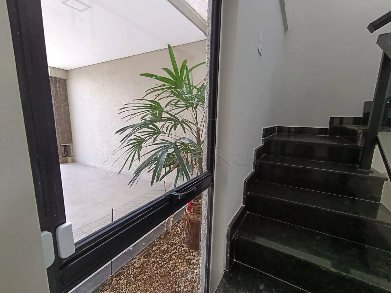 Alugar Casa / Sobrado em Foz do Igua&ccedil;u R$ 3.500,00 - Foto 12
