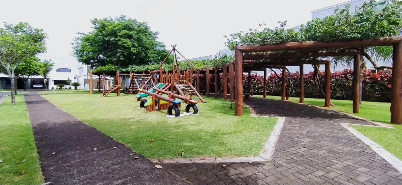 SOBRADO ALTO PADRÃO NO CONDOMÍNIO TERRAS ALPHA II